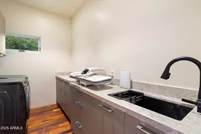 341 E Monte Vista Road, Phoenix, AZ 85004 - Photo 27