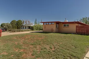 132 W Berridge Dr, Sierra Vista, AZ 85635 - Photo 1