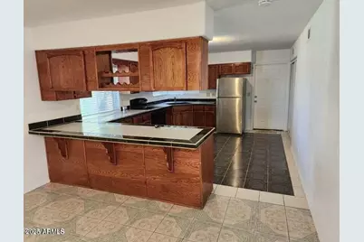 802 N Alzora Way, Tolleson, AZ 85353 - Photo 9