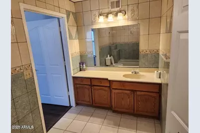 802 N Alzora Way, Tolleson, AZ 85353 - Photo 15