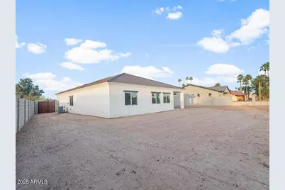 9520 W Debbie Place, Arizona City, AZ 85123 - Photo 33