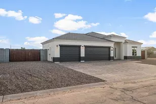 9520 W Debbie Pl, Arizona City, AZ 85123 - Photo 3