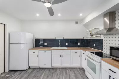 4325 N 26th Street #8, Phoenix, AZ 85016 - Photo 11