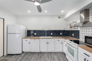 4325 N 26th St, Phoenix, AZ 85016 - Photo 11