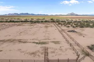 47530 W Ray St, Aguila, AZ 85320 - Photo 5
