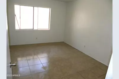 1002 N 27th Place, Phoenix, AZ 85008 - Photo 15