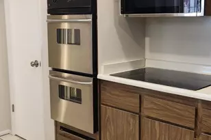 10338 W Kingswood Cir, Sun City, AZ 85351 - Photo 3