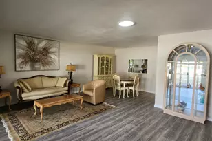 10338 W Kingswood Cir, Sun City, AZ 85351 - Photo 11