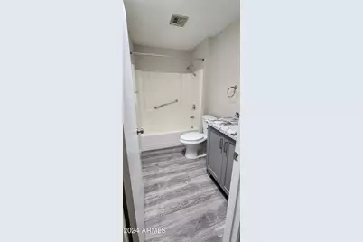 10338 W Kingswood Circle, Sun City, AZ 85351 - Photo 19