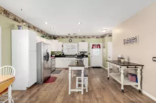 8995 W Oneida Dr, Arizona City, AZ 85123 - Photo 13