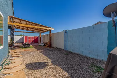 8995 W Oneida Drive, Arizona City, AZ 85123 - Photo 27