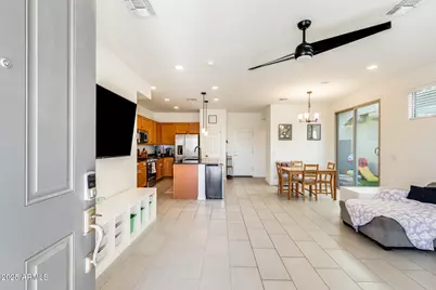 5742 W Illini Street, Phoenix, AZ 85043 - Photo 9