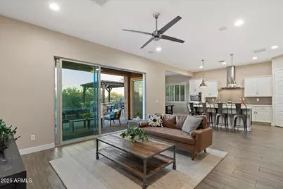 23113 N 47th Street, Phoenix, AZ 85050 - Photo 11