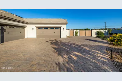 25315 S Pyrenees Court, Queen Creek, AZ 85142 - Photo 11