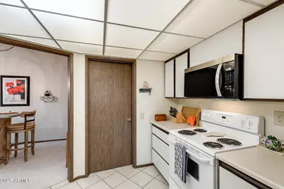 17428 N Boswell Boulevard, Sun City, AZ 85373 - Photo 11