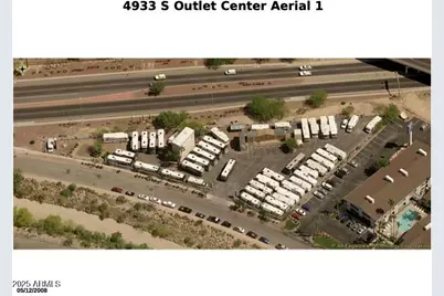 4933 S Outlet Center Drive, Tucson, AZ 85706 - Photo 1