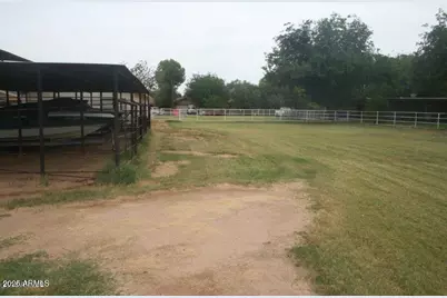 804 N Alzora Way, Tolleson, AZ 85353 - Photo 15