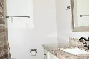 3066 N 32nd St, Phoenix, AZ 85018 - Photo 7