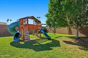 1905 E Gemini Dr, Tempe, AZ 85283 - Photo 33