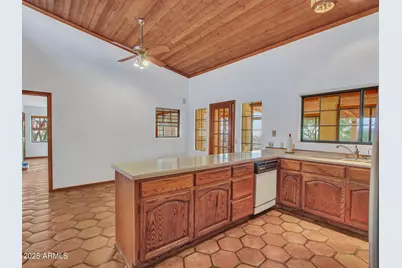 7143 E Highland Road, Cave Creek, AZ 85331 - Photo 13