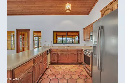 7143 E Highland Road, Cave Creek, AZ 85331 - Photo 11