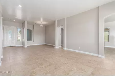 13681 W Holly Street, Goodyear, AZ 85395 - Photo 5