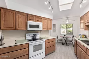 10973 W Coggins Dr, Sun City, AZ 85351 - Photo 13