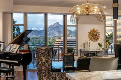 2211 E Camelback Road #902, Phoenix, AZ 85016 - Photo 1