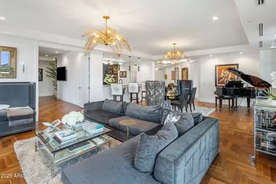 2211 E Camelback Road #902, Phoenix, AZ 85016 - Photo 9