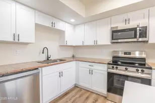 4864 W Rose Ln, Glendale, AZ 85301 - Photo 11