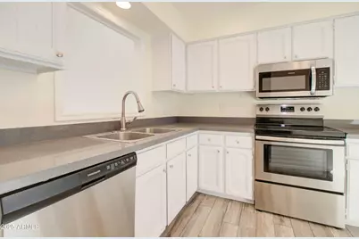 5134 E Edgemont Avenue, Phoenix, AZ 85008 - Photo 9