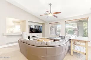 14395 W Port Royale Ln, Surprise, AZ 85379 - Photo 9