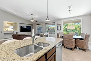 14395 W Port Royale Ln, Surprise, AZ 85379 - Photo 21