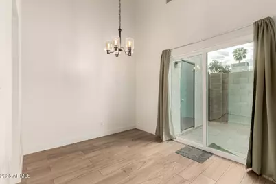 3136 N 38th Street #10, Phoenix, AZ 85018 - Photo 17