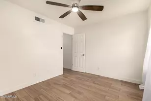 3136 N 38th St, Phoenix, AZ 85018 - Photo 27