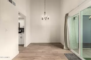 3136 N 38th St, Phoenix, AZ 85018 - Photo 11