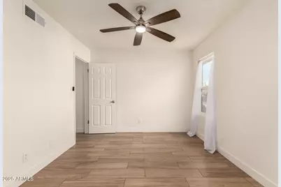 3136 N 38th Street #10, Phoenix, AZ 85018 - Photo 33