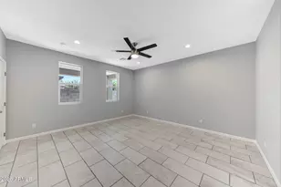 913 E Fremont Rd, Phoenix, AZ 85042 - Photo 27