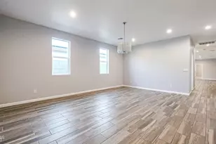 913 E Fremont Rd, Phoenix, AZ 85042 - Photo 9