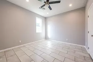 913 E Fremont Rd, Phoenix, AZ 85042 - Photo 19