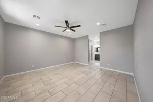 913 E Fremont Rd, Phoenix, AZ 85042 - Photo 23