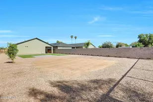 913 E Fremont Rd, Phoenix, AZ 85042 - Photo 47