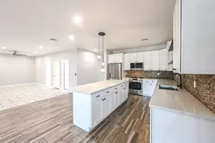 913 E Fremont Rd, Phoenix, AZ 85042 - Photo 13