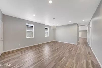 913 E Fremont Road #1, Phoenix, AZ 85042 - Photo 9