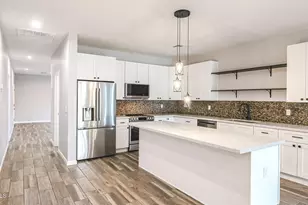 913 E Fremont Rd, Phoenix, AZ 85042 - Photo 15