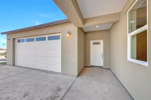 913 E Fremont Rd, Phoenix, AZ 85042 - Photo 3