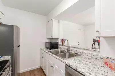 1346 E Mountain View Road #207, Phoenix, AZ 85020 - Photo 17