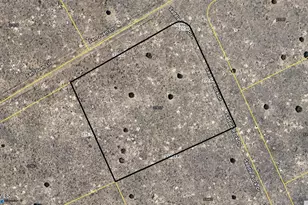 27817 W San Juan Ln, Seligman, AZ 86337 - Photo 1