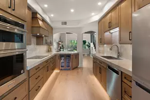 7955 E Chaparral Rd, Scottsdale, AZ 85250 - Photo 9