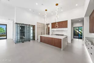 10354 E Celestial Dr, Scottsdale, AZ 85262 - Photo 19